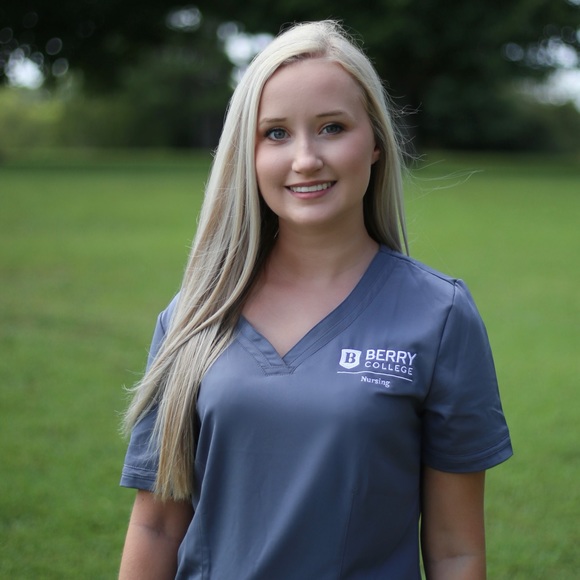 Meet your Posher, Taylor - Picture 2 of 2